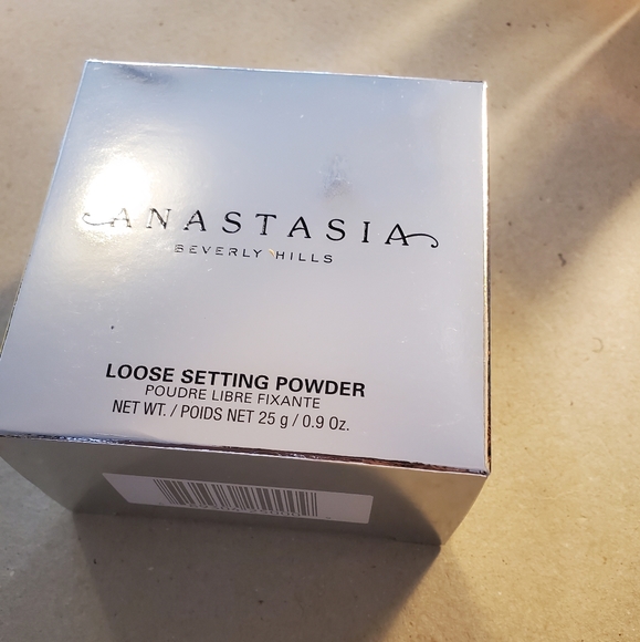 Loose setting powder-Translucent - Picture 2 of 4